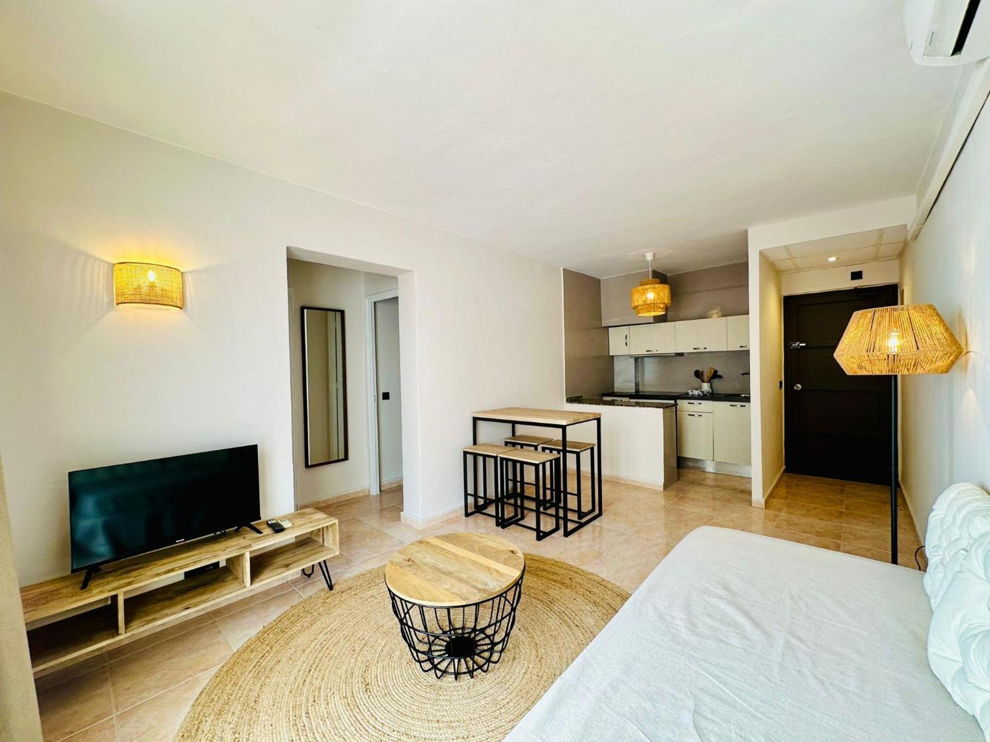 Apartamentos Ses Veles Cala Llonga (Ibiza) Exterior foto