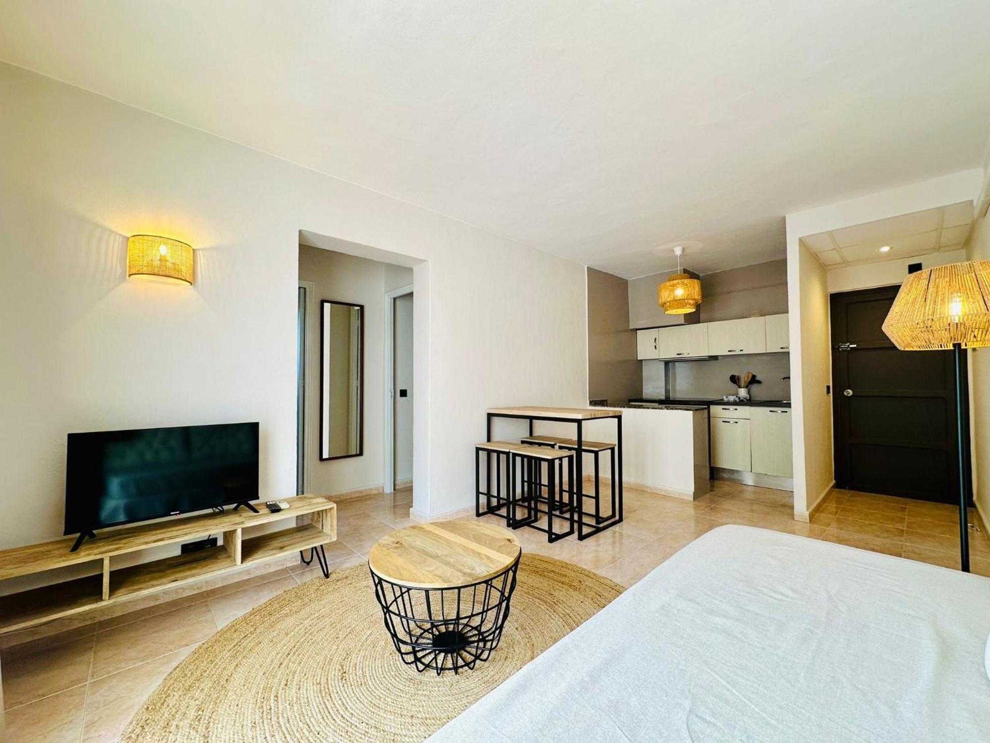 Apartamentos Ses Veles Cala Llonga (Ibiza) Exterior foto