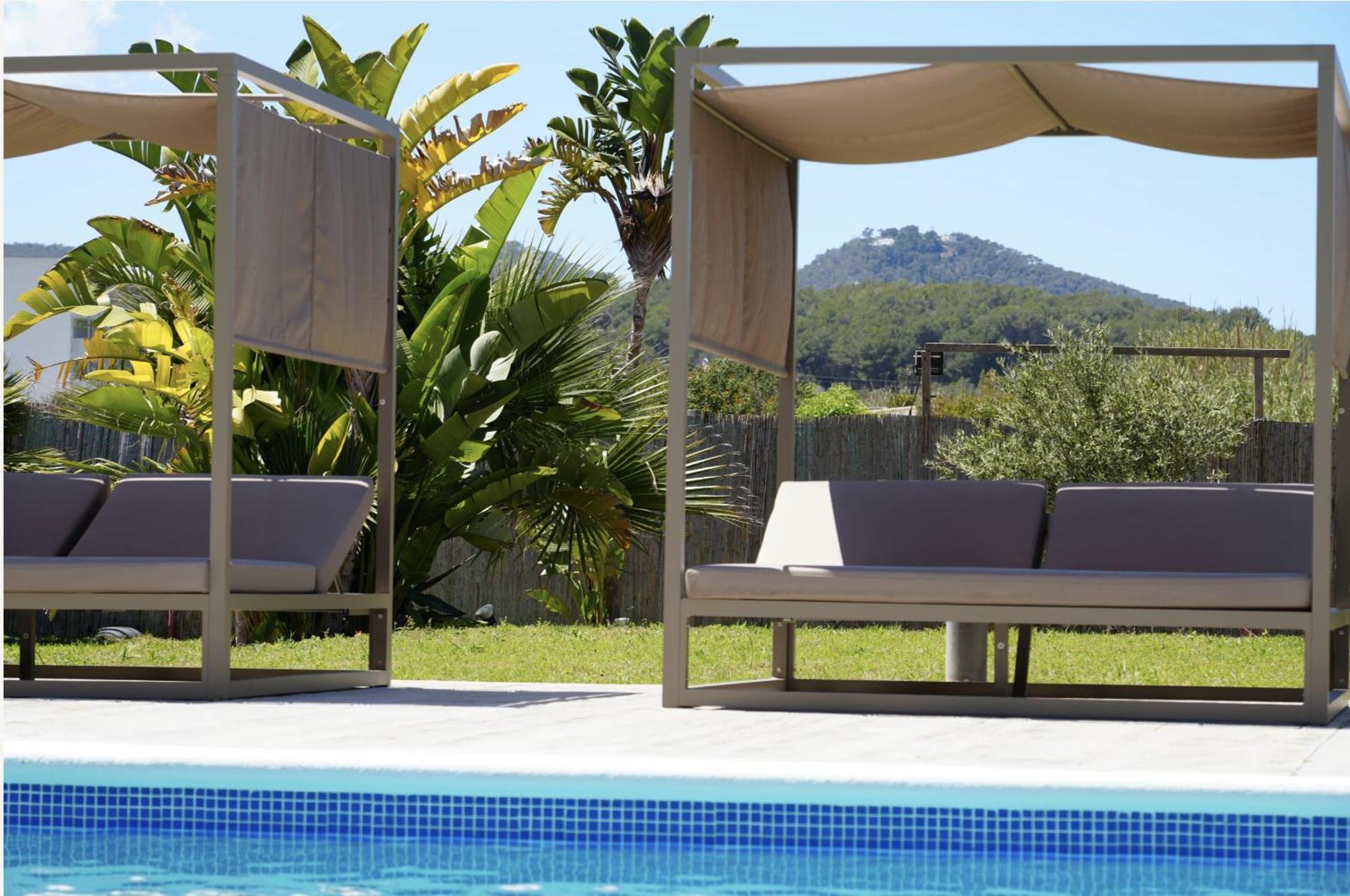 Apartamentos Ses Veles Cala Llonga (Ibiza) Exterior foto